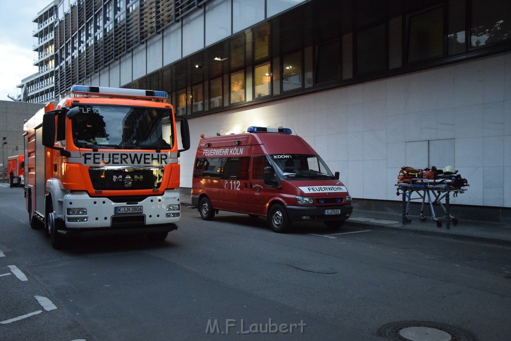 Feuer 2 WDR Koeln Altstadt Nord An der Rechtschule P153.JPG - Miklos Laubert